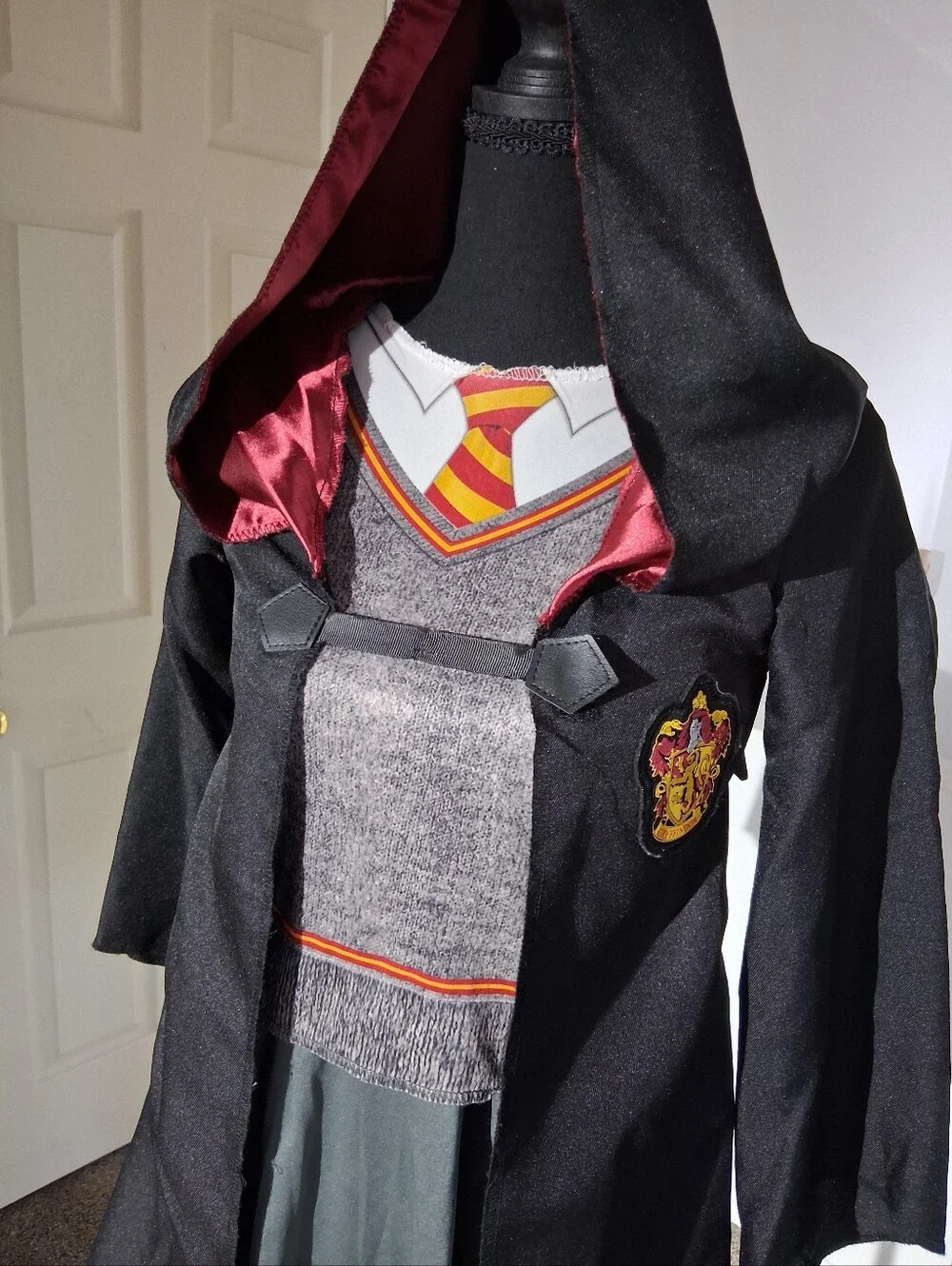 Black Hooded Gryffindor-Inspired Costume Robe with Red Lining